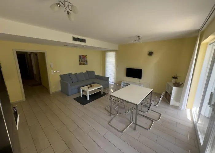 Admiral Apartman *